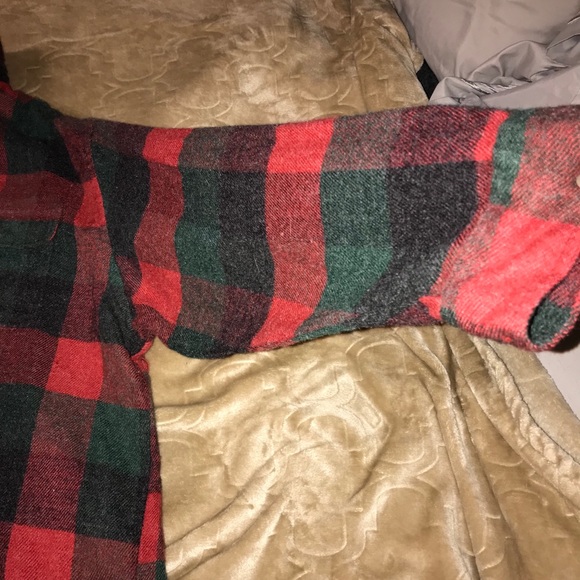 Button up - Picture 2 of 3